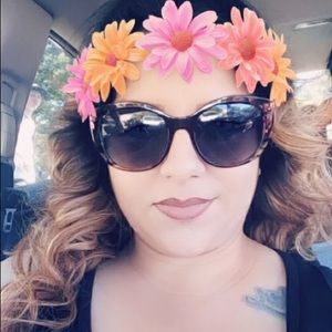 Meet your Posher, Marissa